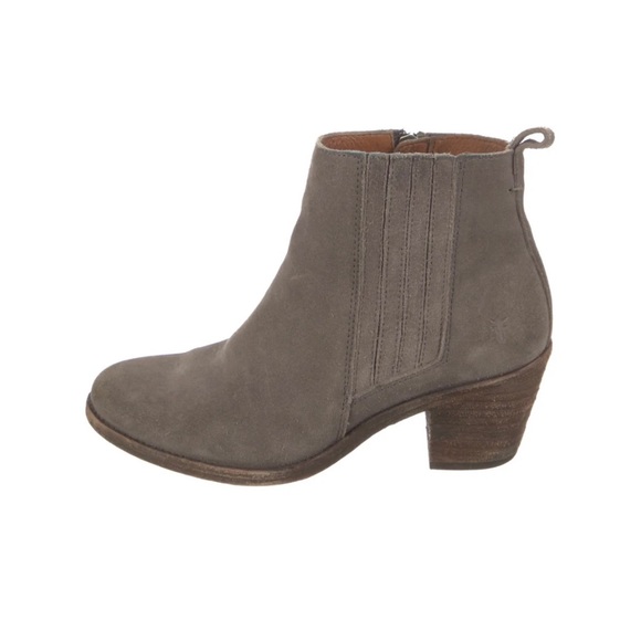 FRYE women Alton Chelsea Suede Leather Boots 🥾 - Picture 2 of 11